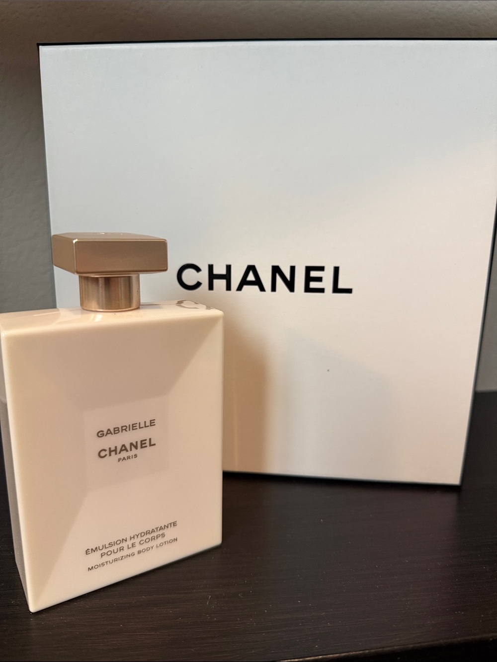 CHANEL Gabrielle Moisturizing Body Emulsion - White & Gold 6.8oz
